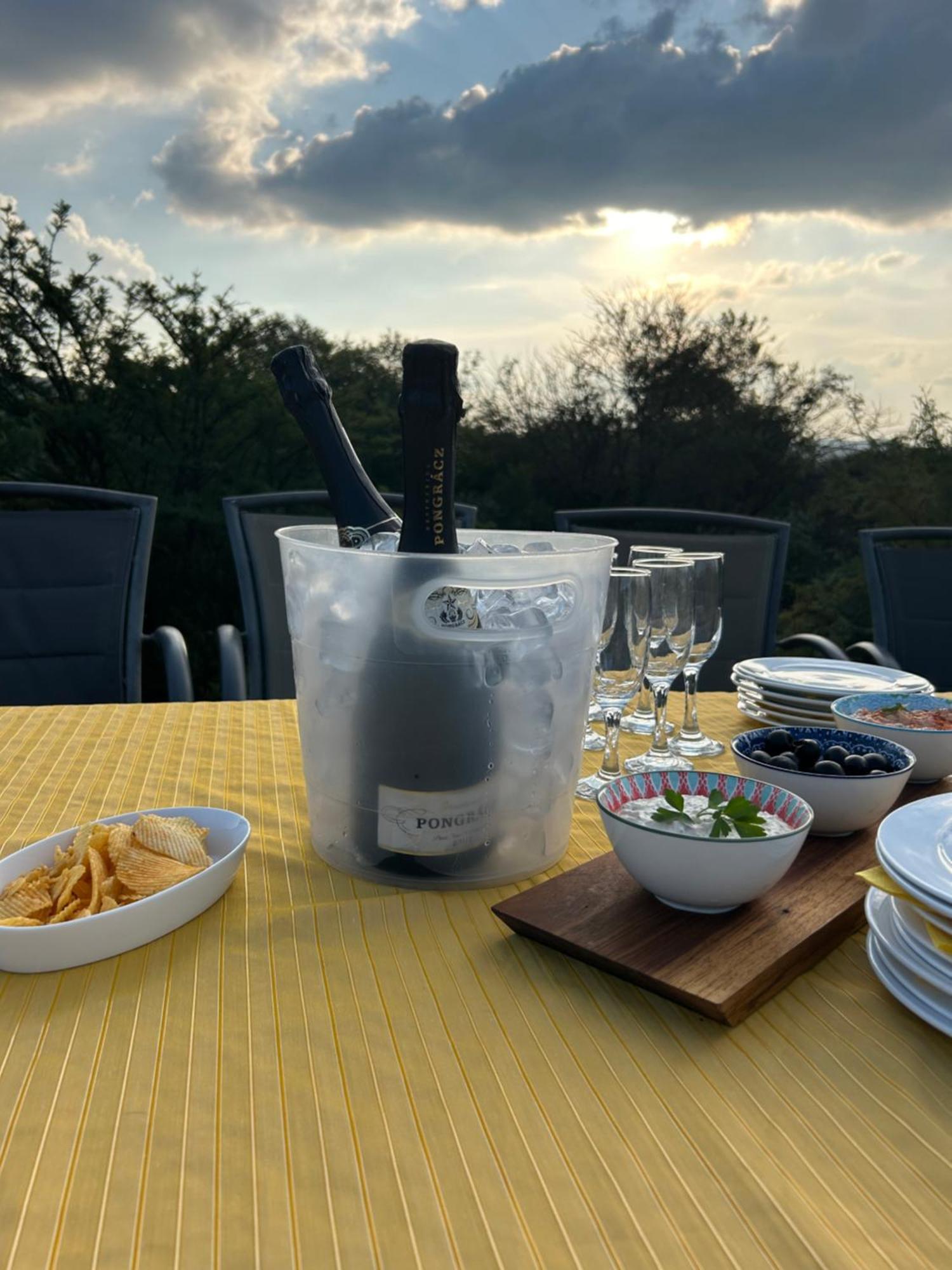 Tidimalo Lodge Rustenburg Esterno foto